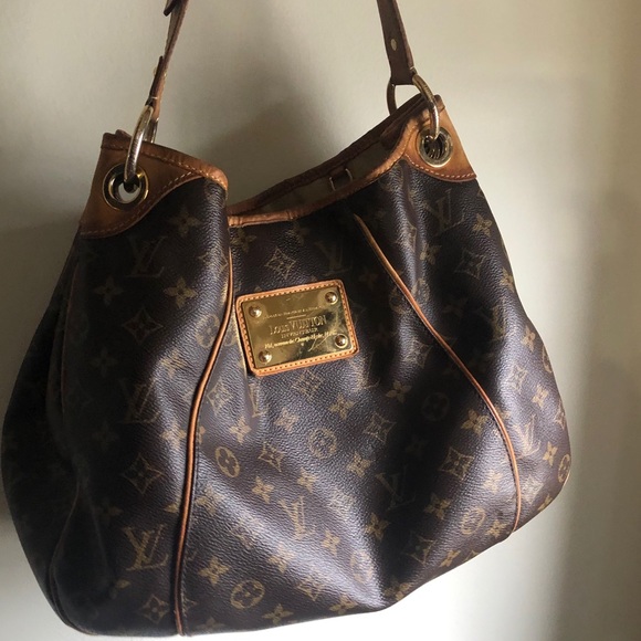 Louis Vuitton bag 💖 - Picture 9 of 15